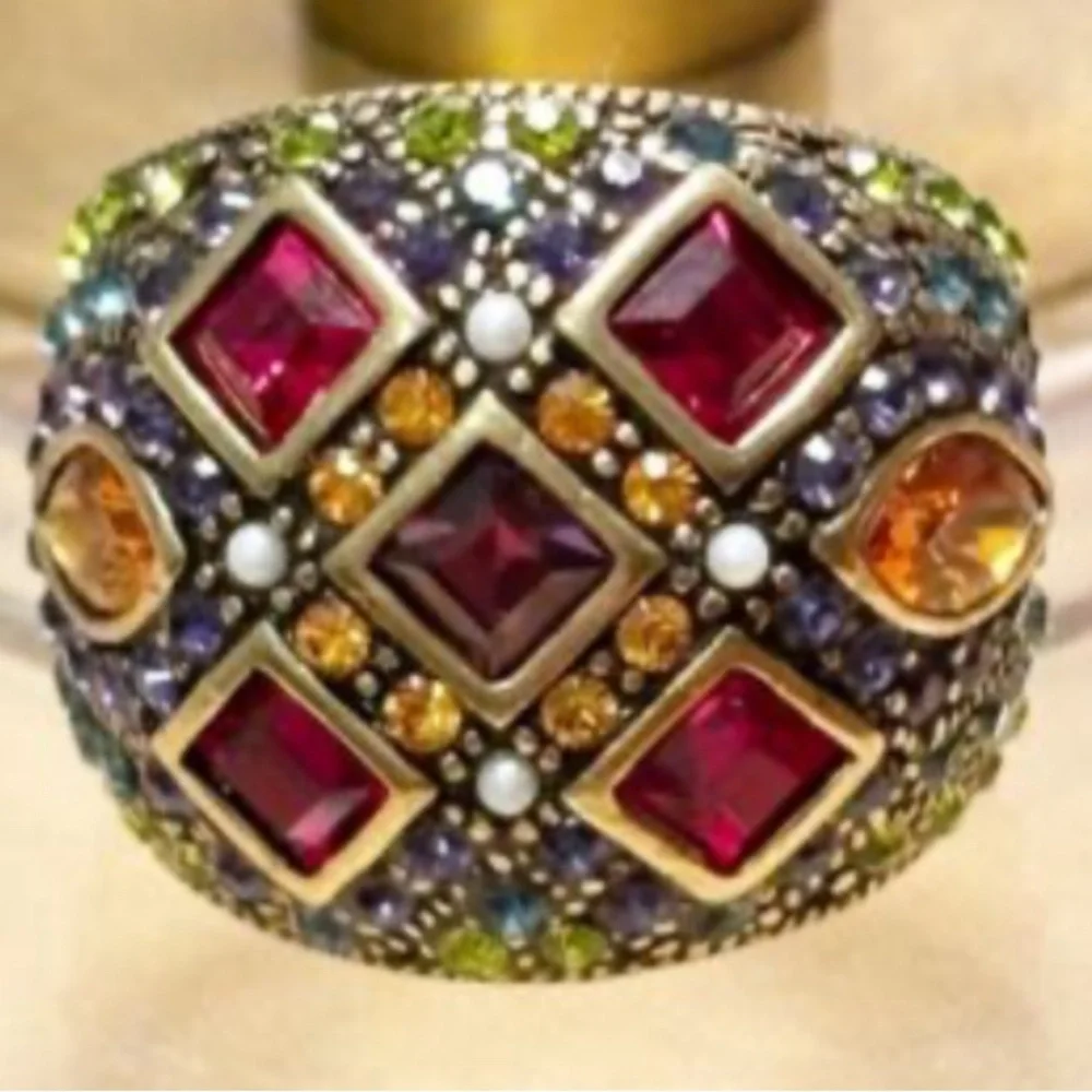 Artful Treasure Crystal Ring/Heidi Daus SZ 10